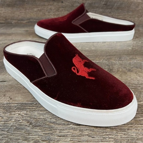 Del Toro Men's Red Velvet Embroidered Bull Slip-On Made In Italy Shoes Sz 10 - Picture 1 of 11